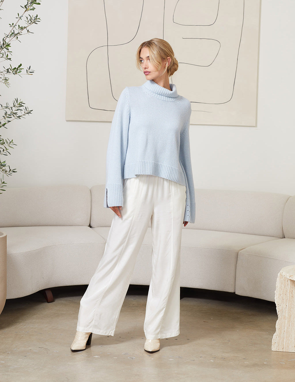 Cozy Cashmere Blend Turtleneck Sweater in Winter Sky