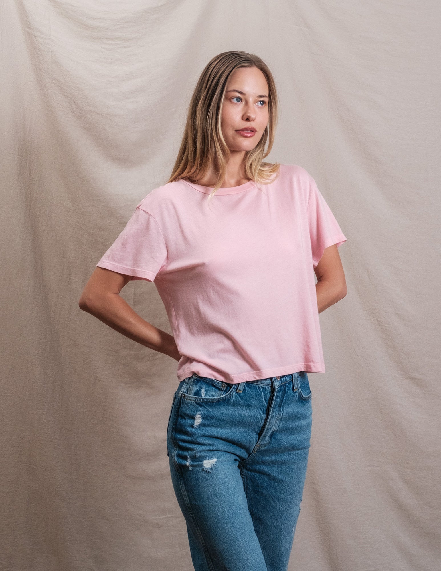 Butter Soft Short Sleeve Boxy Crop Tee in Blush
