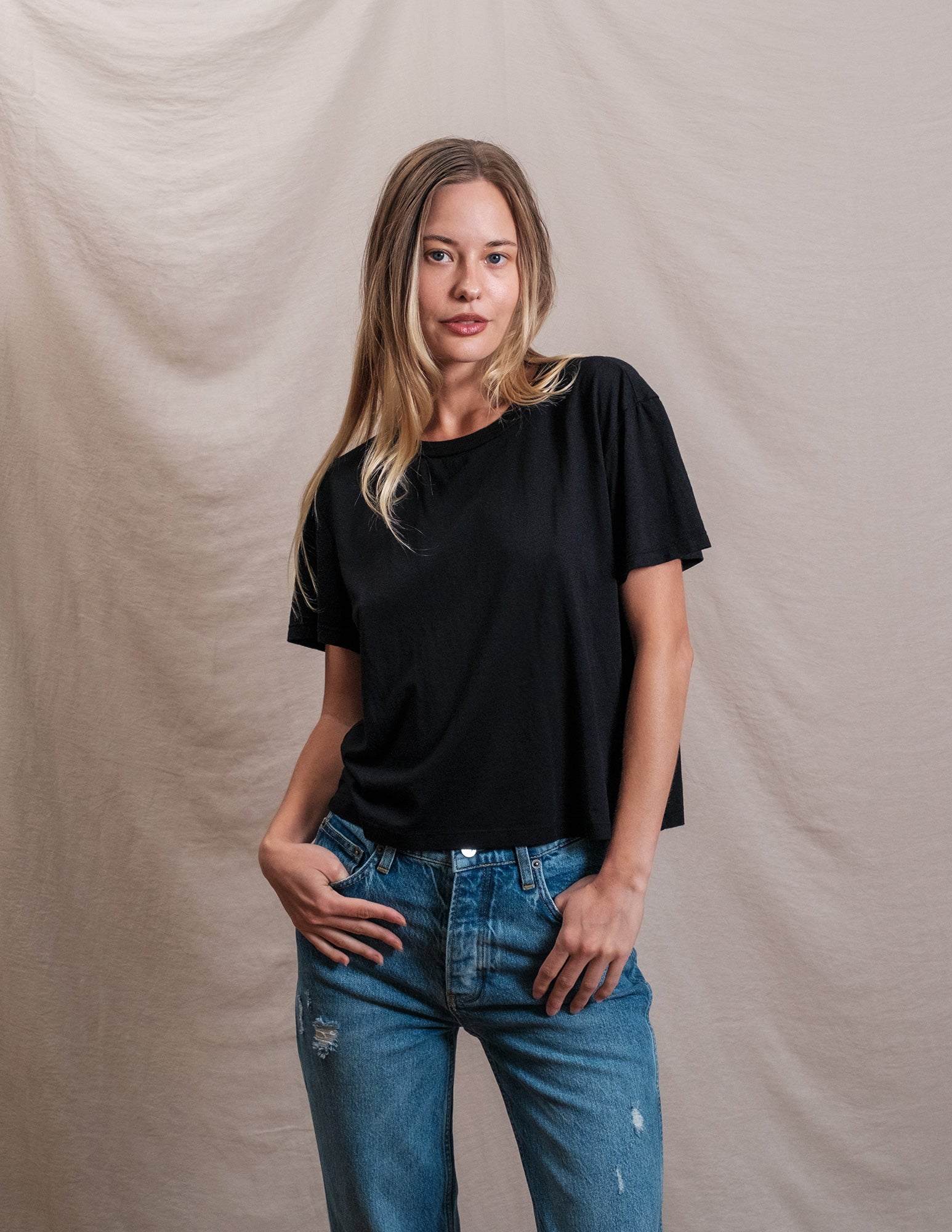 Butter Soft Short Sleeve Boxy Crop Tee in Black
