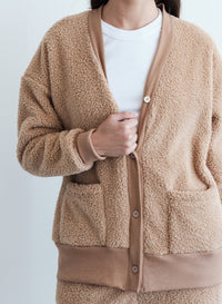 Double Faced Sherpa Oversized Cardigan in Teddy-close up