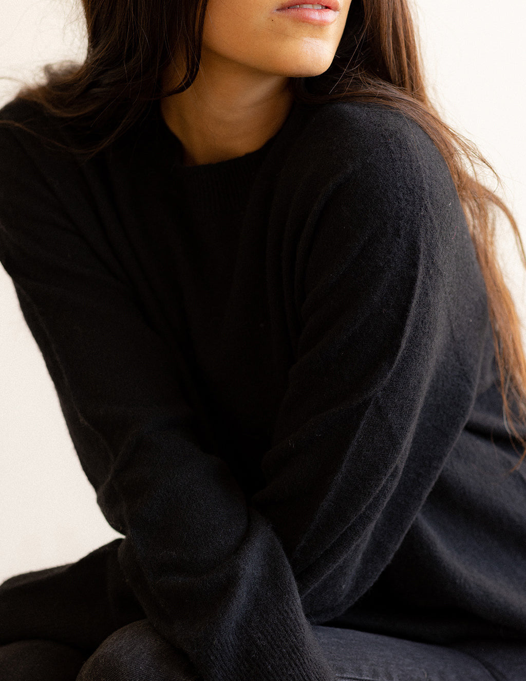 Brushed Cashmere Crew Sweater in Black