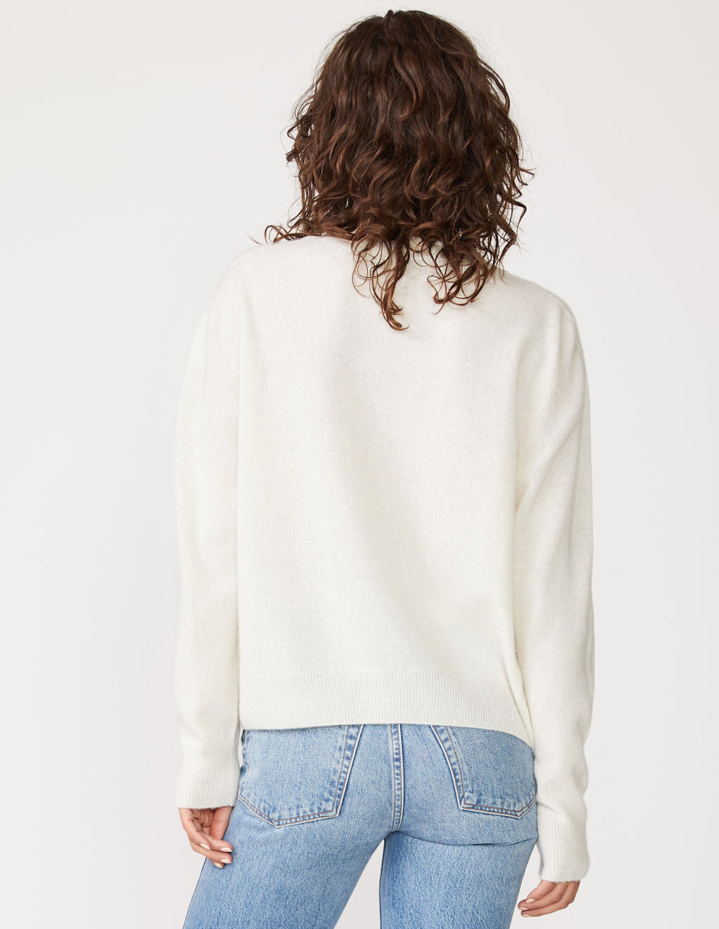 Brushed Cashmere Crew Sweater in Cream